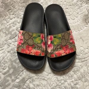 Gucci floral Slides
